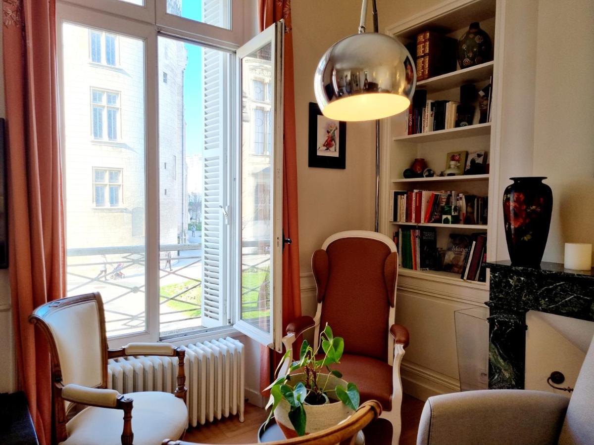 אנגולם Face A L'Hotel De Ville Grand Et Lumineux Appartement מראה חיצוני תמונה