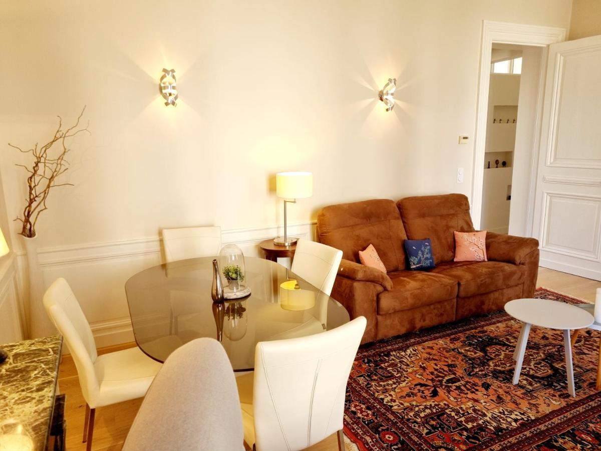 אנגולם Face A L'Hotel De Ville Grand Et Lumineux Appartement מראה חיצוני תמונה